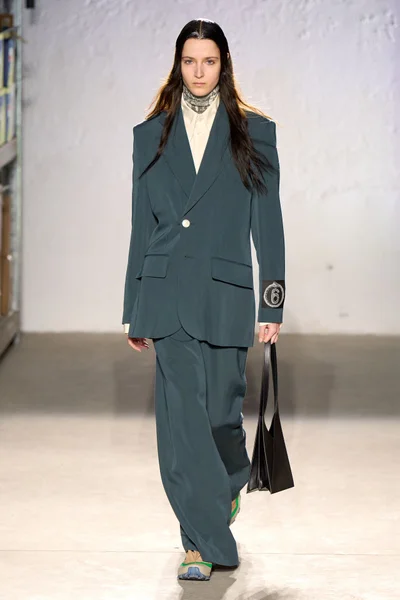 Look 36